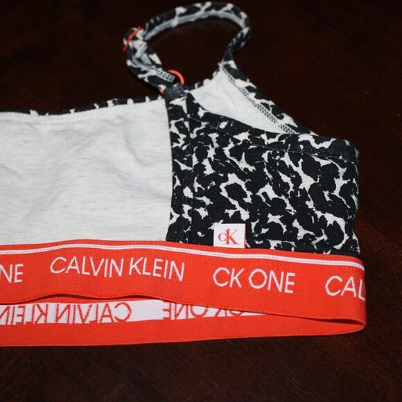 Calvin Klein CK One Leopard Print Bralette - Size M - Picture 5 of 7